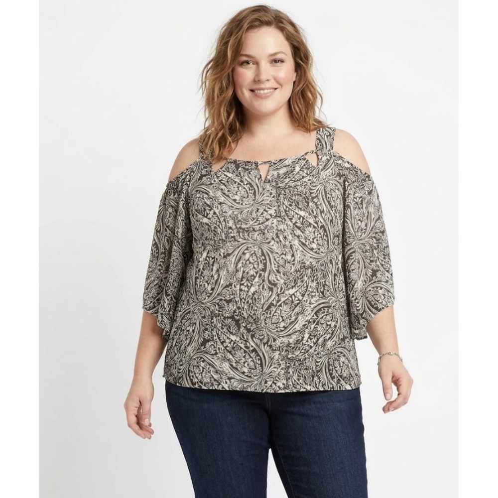 Catherines size 1X Black White Floral Cut Out Cold Shoulder Stretch Top Romantic